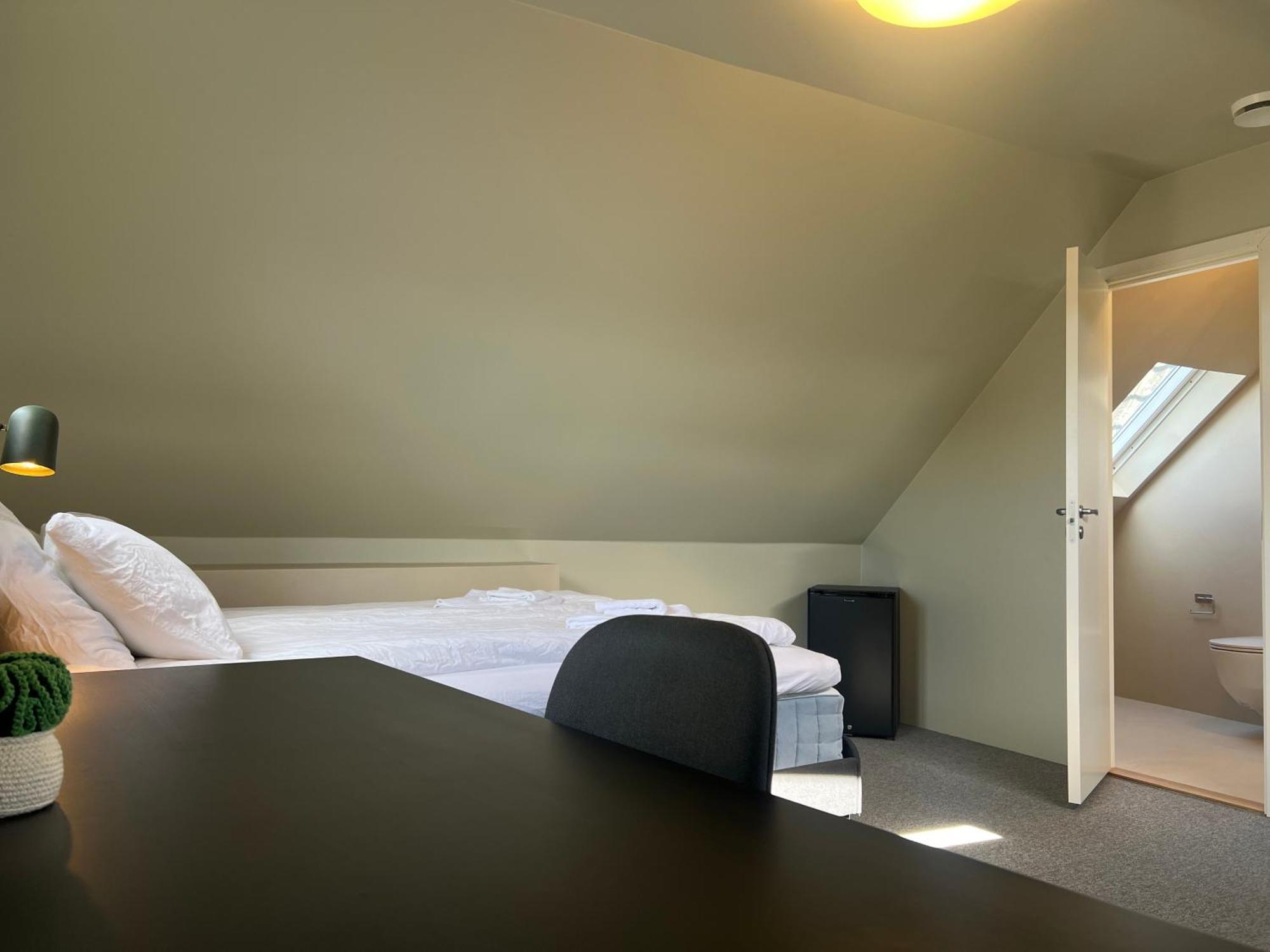 Central Guest House - Bedroom With En Suite Bathroom Στάβανγκερ Δωμάτιο φωτογραφία